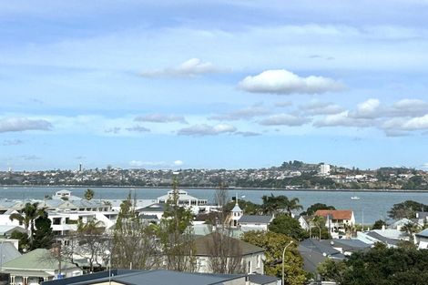 Photo of property in 2/9 Calliope Road, Devonport, Auckland, 0624