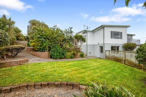 Photo of property in 44 Karamea Street, Whalers Gate, New Plymouth, 4310