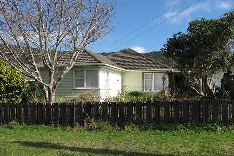 Photo of property in 66 Wood Street, Wainuiomata, Lower Hutt, 5014