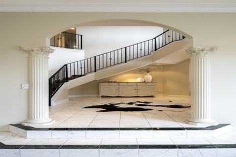 Photo of property in 1 St Elmo Rise, Shamrock Park, Auckland, 2016