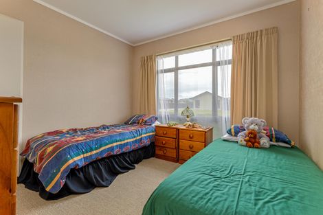 Photo of property in 28 Meridian Grove, Kelvin Grove, Palmerston North, 4414