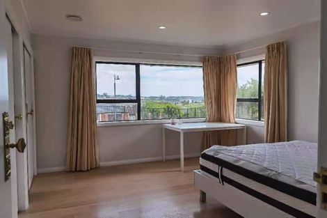 Photo of property in 11 Travis View Drive, Fairview Heights, Auckland, 0632