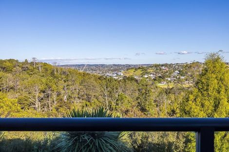 Photo of property in 106 Hillcrest Road, Hatfields Beach, Orewa, 0931