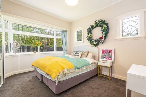 Photo of property in 31 Flavell Street, Heathcote Valley, Christchurch, 8022