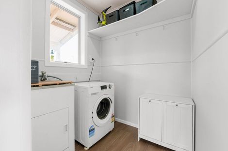 Photo of property in 21 Rhonda Avenue, Deanwell, Hamilton, 3206