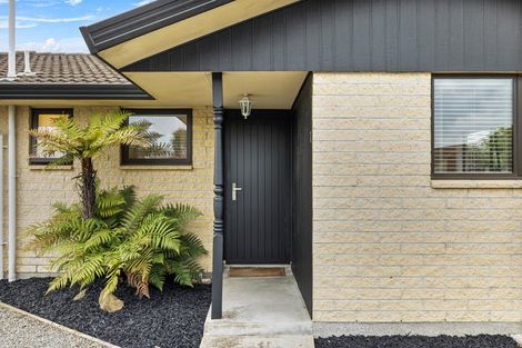 Photo of property in 7 Mchaffies Place, Wainoni, Christchurch, 8061