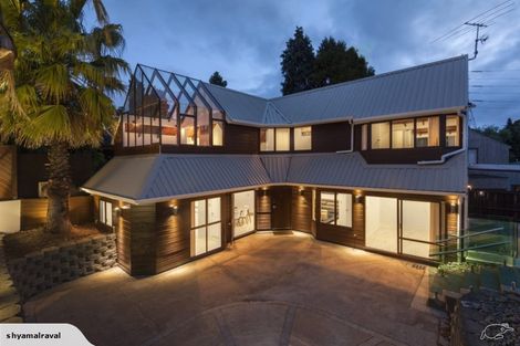 Photo of property in 2 George Laurenson Lane, Mount Roskill, Auckland, 1041