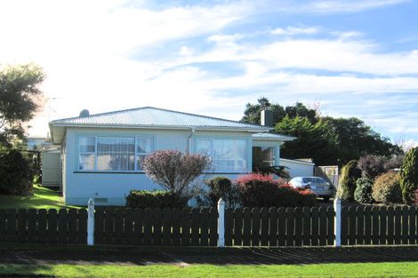 Photo of property in 3 Mcclure Street, Feilding, 4702