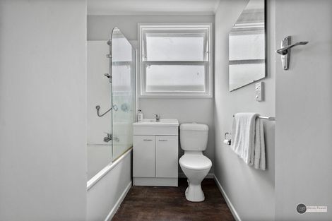 Photo of property in 2/121 Clouston Park Road, Clouston Park, Upper Hutt, 5018