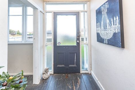 Photo of property in 42 Bignell Street, Gonville, Whanganui, 4501