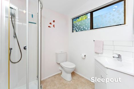 Photo of property in 15 Napier Grove, Waikanae Beach, Waikanae, 5036