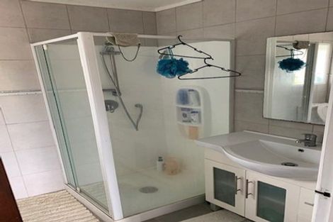 Photo of property in 1/11 Lancelot Place, Glenfield, Auckland, 0629