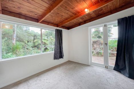 Photo of property in 13 Dunraven Place, Torbay, Auckland, 0630