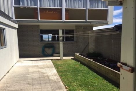 Photo of property in 4/7 Rangitane Street, Maupuia, Wellington, 6022