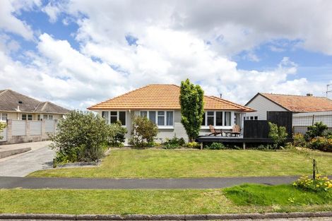 Photo of property in 27 Churchill Avenue, Maeroa, Hamilton, 3200