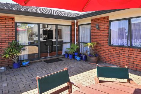 Photo of property in 3 Glenross Drive, Wattle Downs, Auckland, 2103