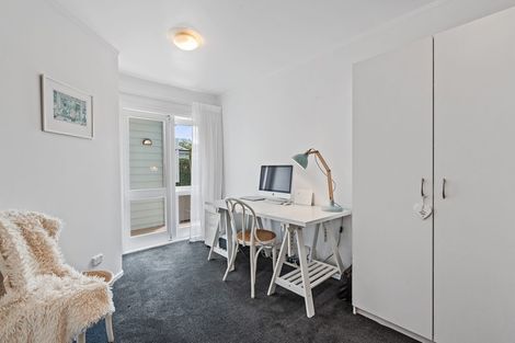 Photo of property in 56 Norwood Road, Bayswater, Auckland, 0622