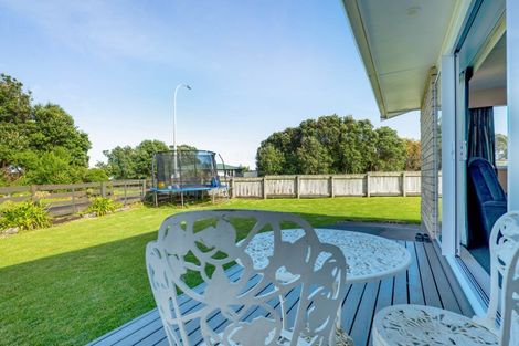 Photo of property in 13 Wilson Road, Opunake, 4616