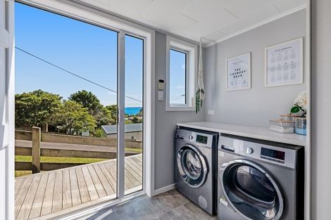 Photo of property in 6 Kauri Road, Stanmore Bay, Whangaparaoa, 0932