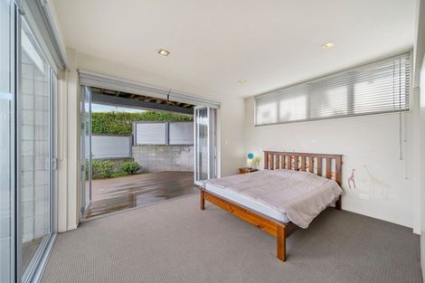Photo of property in 18 Walter Street, Hauraki, Auckland, 0622
