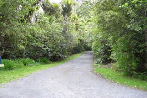 Photo of property in 53 Bush Road, Waiatarua, Auckland, 0604