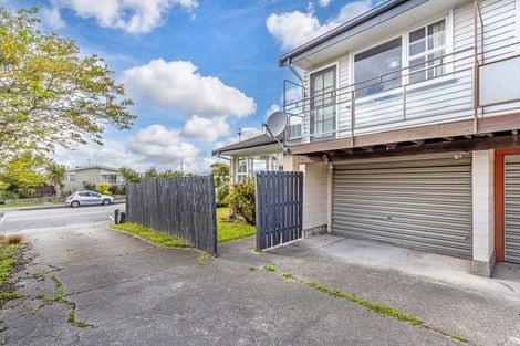 Photo of property in 1/11 Division Street, Riccarton, Christchurch, 8041
