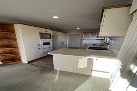 Photo of property in 17a Gulf Crest, Bucklands Beach, Auckland, 2012
