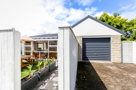Photo of property in 31 Barrett Street, Westown, New Plymouth, 4310