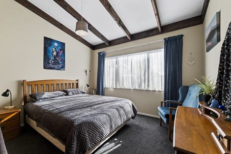 Photo of property in 3 Raunui Crescent, Inglewood, 4330