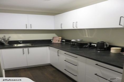 Photo of property in 5 Hydrangea Lane, Milson, Palmerston North, 4414