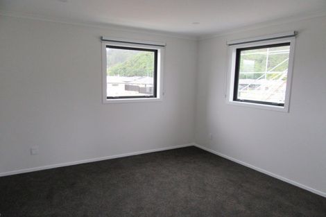 Photo of property in 54 Mawai Hakona Drive, Wallaceville, Upper Hutt, 5018