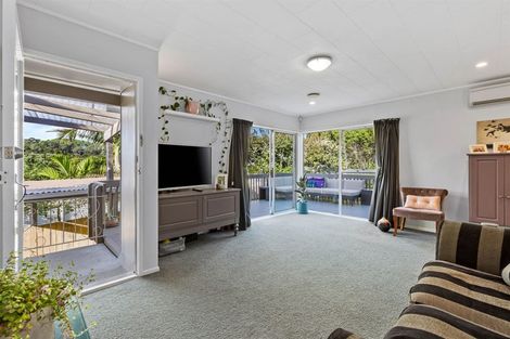 Photo of property in 6 Spinella Drive, Bayview, Auckland, 0629