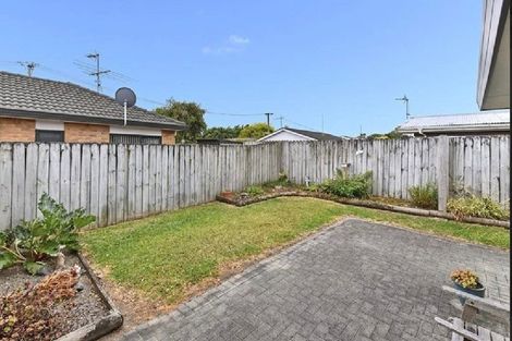 Photo of property in 3/13 Russell Road, Manurewa, Auckland, 2102