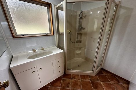 Photo of property in 65 Stillwater Crescent, Stillwater, Silverdale, 0993