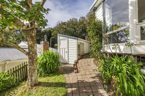 Photo of property in 27 Boundary Road, Kelburn, Wellington, 6012