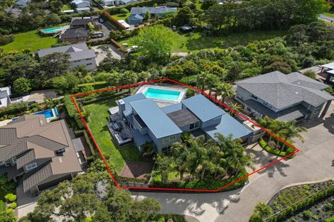 Photo of property in 17a Churchouse Road, Greenhithe, Auckland, 0632