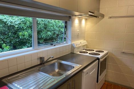 Photo of property in 4/49 Maungaraki Road, Korokoro, Lower Hutt, 5012
