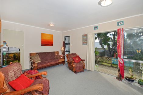 Photo of property in 54 Nottingham Street, Karori, Wellington, 6012