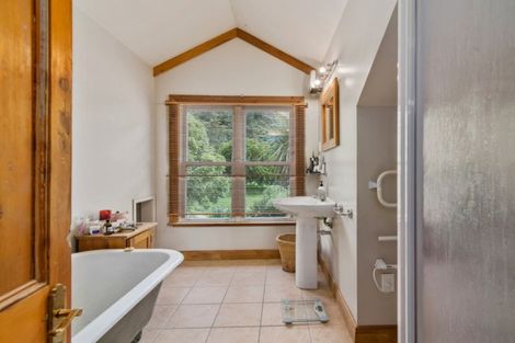 Photo of property in 360 Spencer Road, Lake Tarawera, Rotorua, 3076