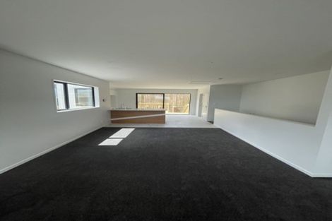 Photo of property in 4 Papauma Place, Papakura, 2110