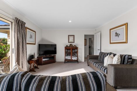 Photo of property in 16a Basley Road, Owhata, Rotorua, 3010