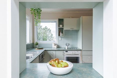 Photo of property in 14 Old Coach Road, Johnsonville, Wellington, 6037