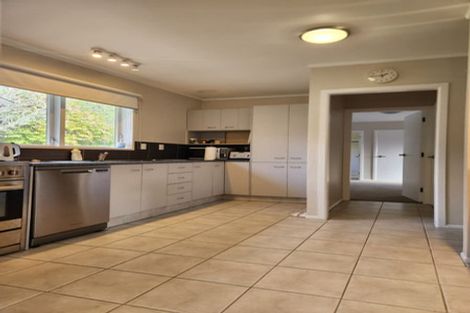 Photo of property in 64 Chatsworth Road, Silverstream, Upper Hutt, 5019