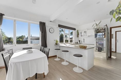 Photo of property in 13 Konini Street, Inglewood, 4330