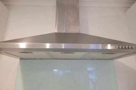 Photo of property in 16 Kutukutu Street, Takanini, 2112