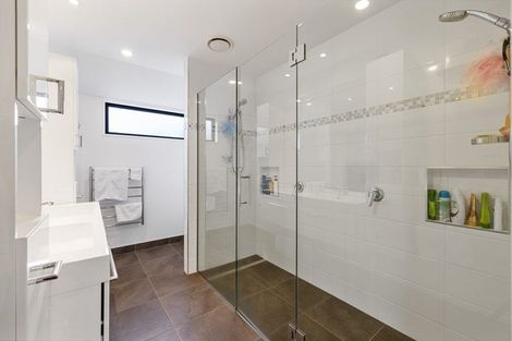 Photo of property in 30 Hemingway Place, Spencerville, Christchurch, 8083