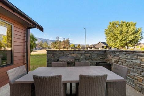 Photo of property in 8 Wakefield Lane, Mount Pisa, Cromwell, 9383