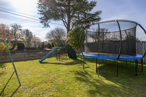 Photo of property in 72 Dunedin Street, Redwood, Christchurch, 8051