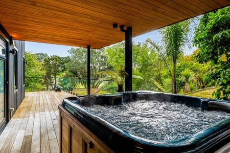 Photo of property in 12a Baring Terrace, Strandon, New Plymouth, 4312