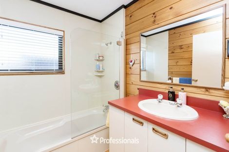 Photo of property in 10 Laredo Grove, Totara Park, Upper Hutt, 5018